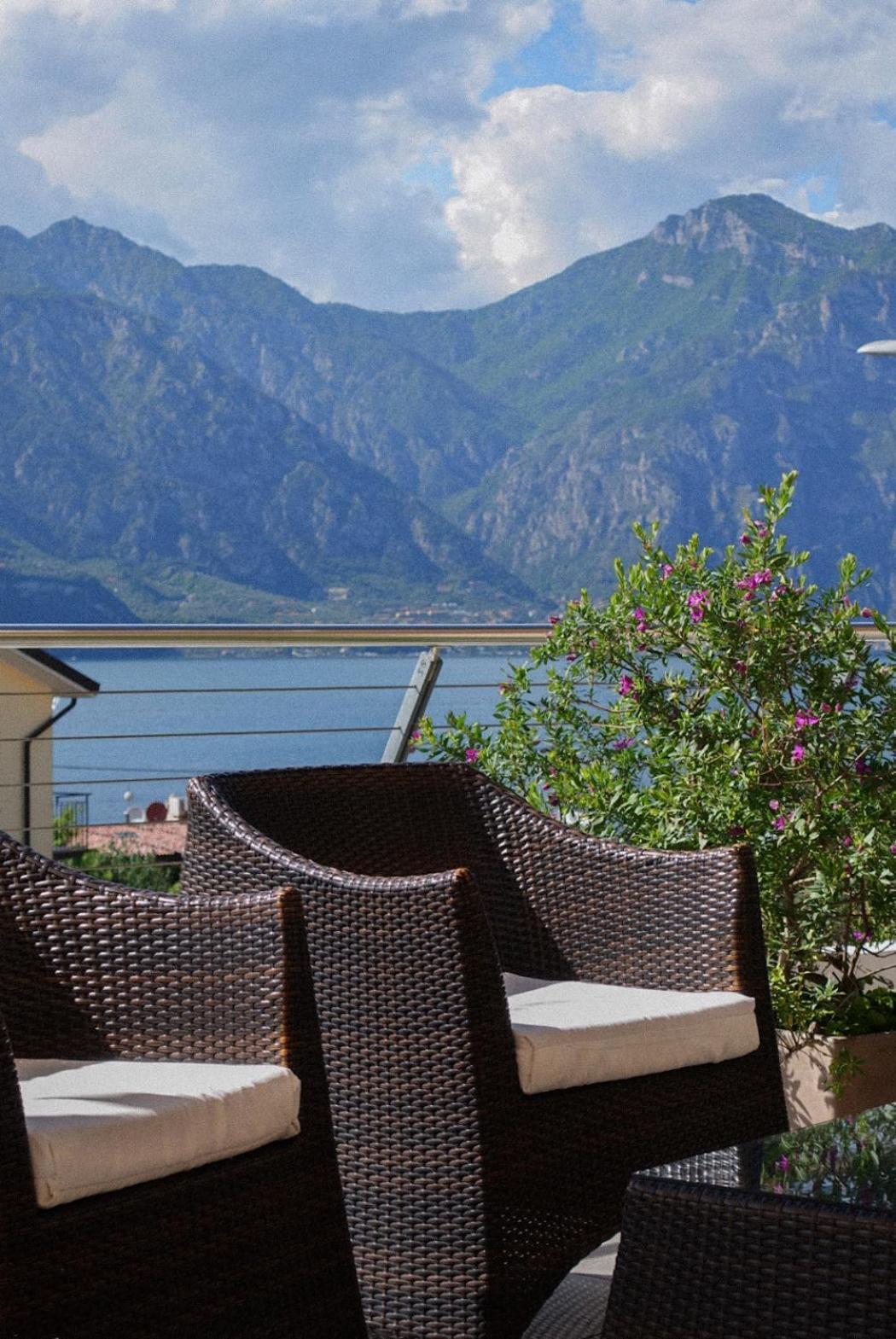 Hotel Peler Мальчезине Экстерьер фото