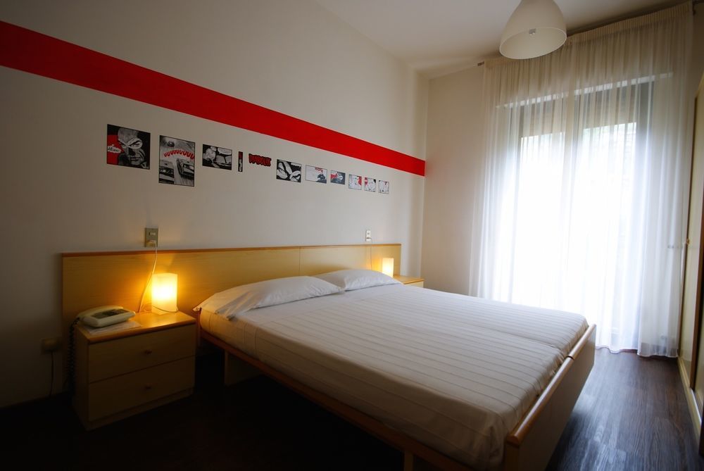 Hotel Peler Мальчезине Экстерьер фото